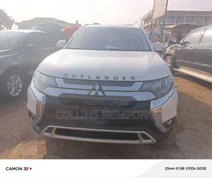 Mitsubishi Outlander 2020 White