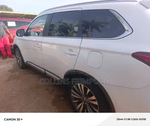 Mitsubishi Outlander 2020 White