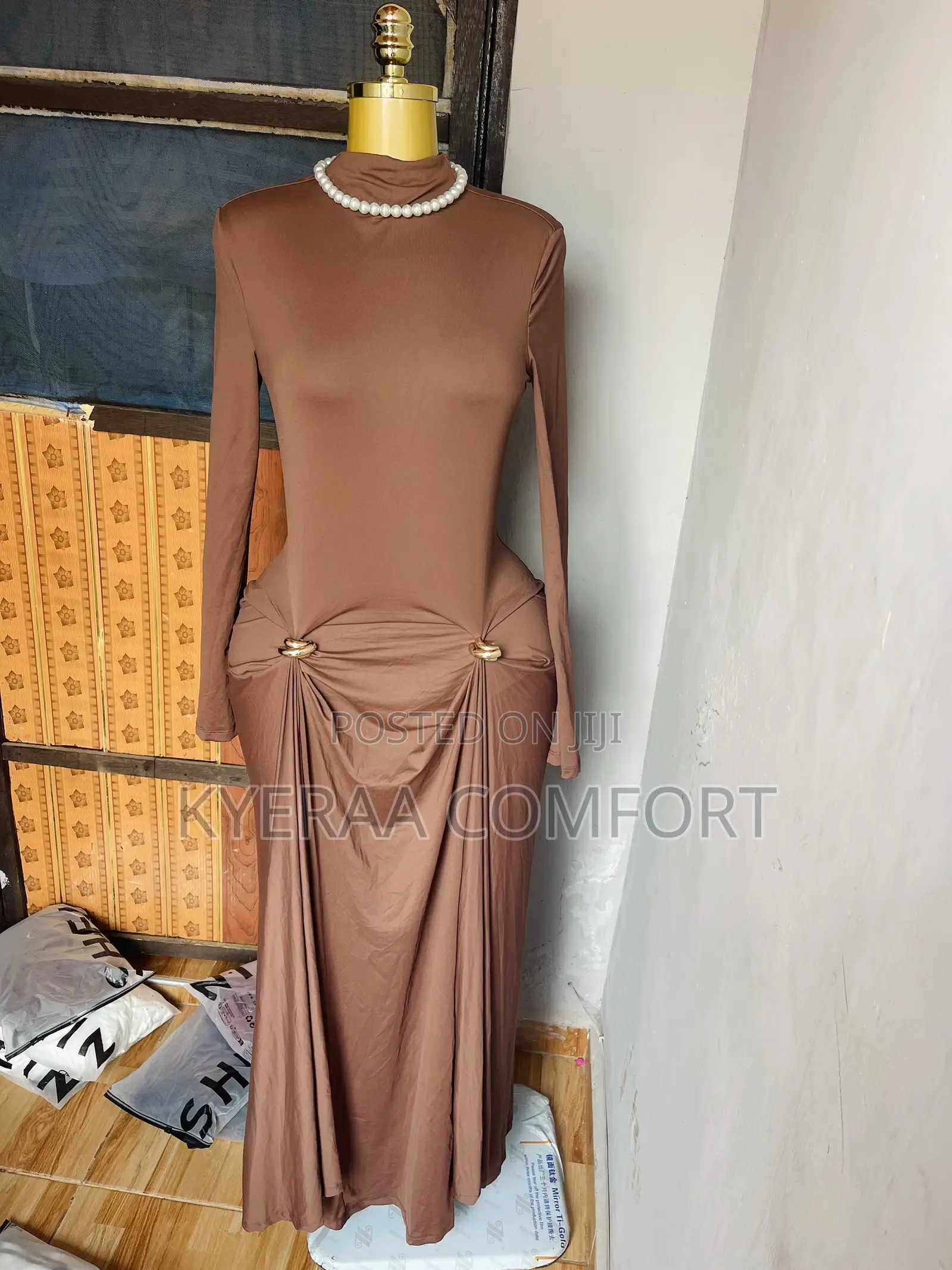 I Sell Affordable Dresses