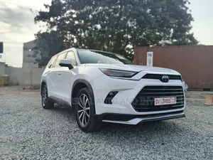 Toyota Grand Highlander Platinum 2025 White