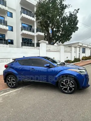 Toyota C-HR 2022 Blue