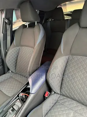 Toyota C-HR 2022 Blue