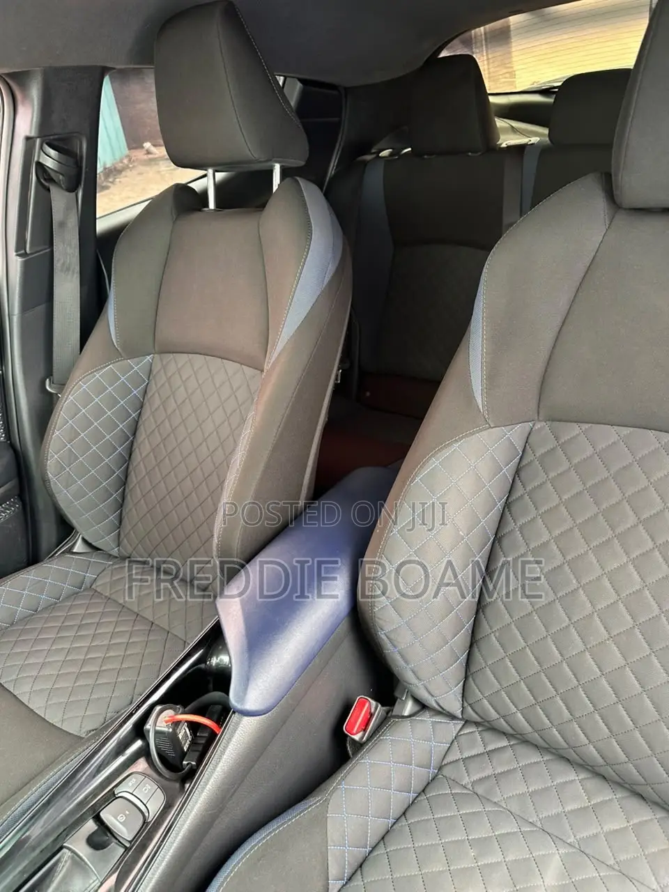 Toyota C-HR 2022 Blue