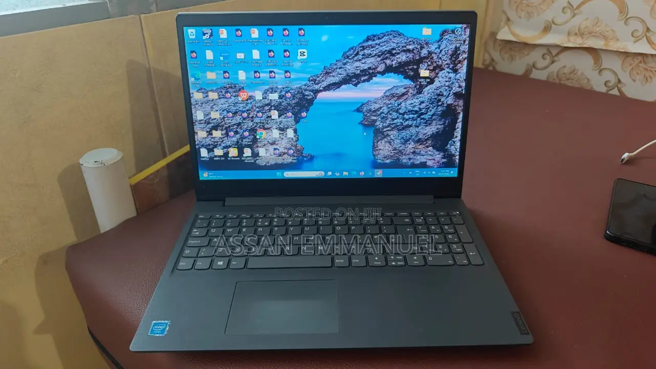 Laptop Lenovo V15 4GB Intel Celeron HDD 1T