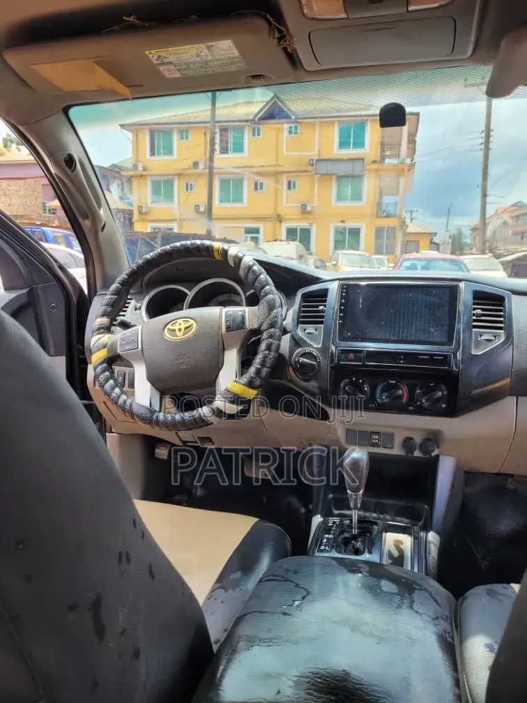 Toyota Tacoma Regular Cab Automatic 2012 Black