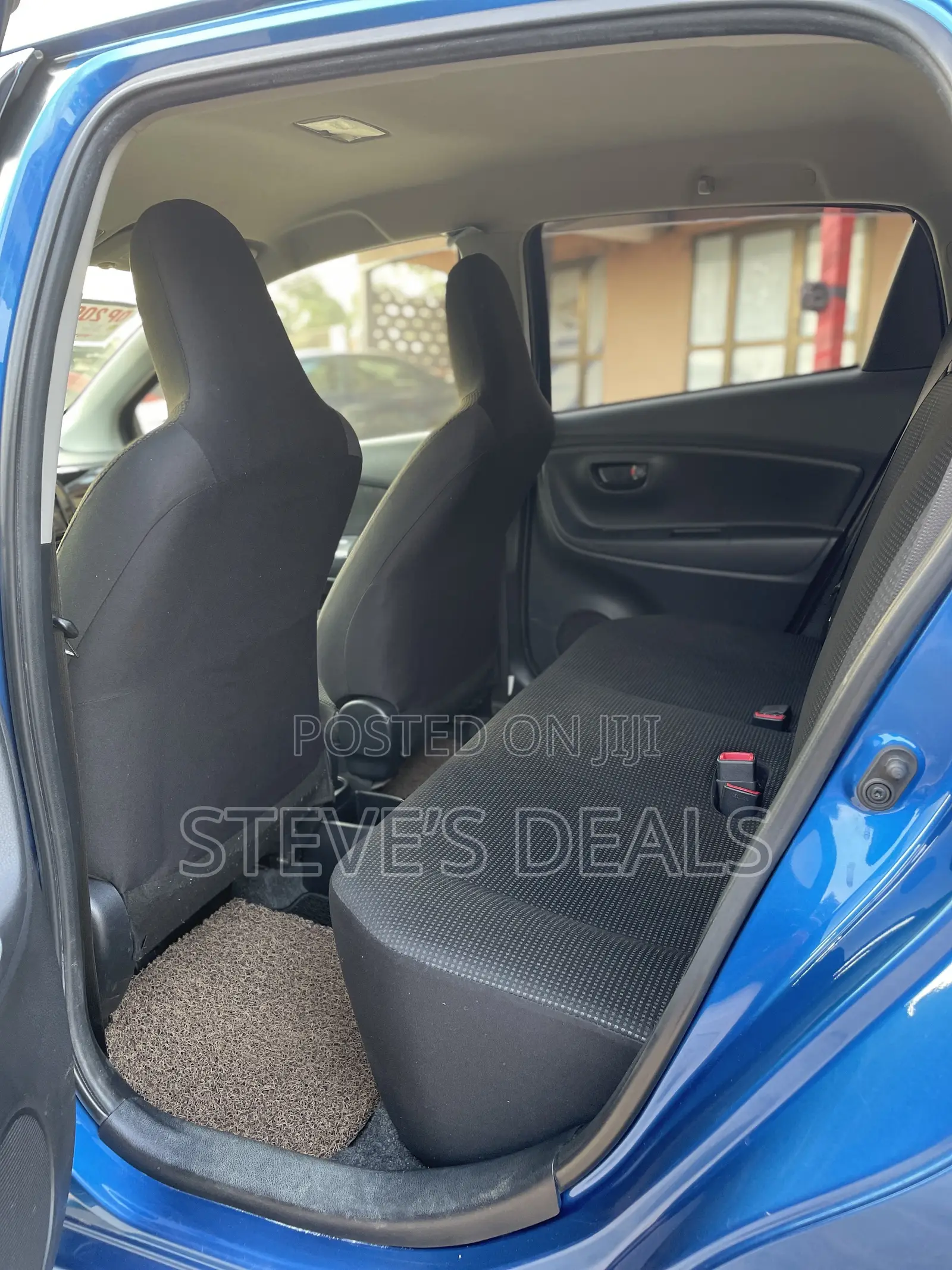 Toyota Vitz 1.3 FWD 5dr 2015 Blue