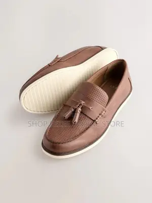 Tan Brown Embossed Tassel Loafers