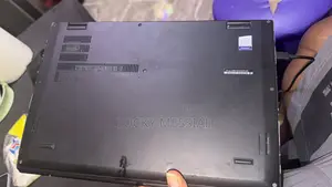 Laptop Lenovo ThinkPad X1 Yoga 16GB Intel Core i7 SSHD+SSD 512GB