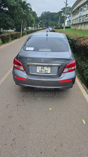 Mitsubishi Mirage 2018 Gray