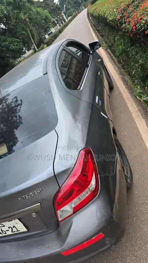 Mitsubishi Mirage 2018 Gray