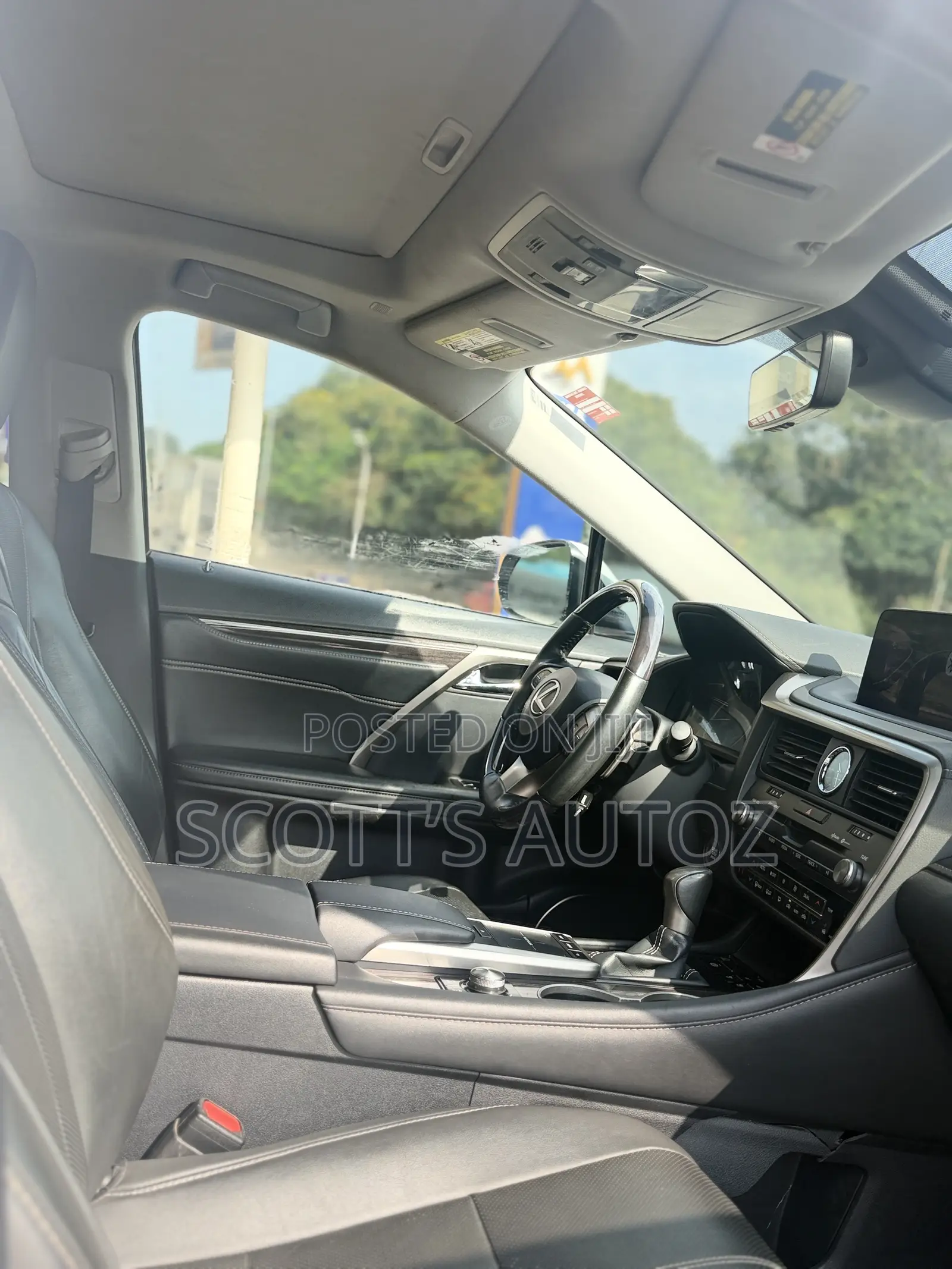 Lexus RX 2022 White