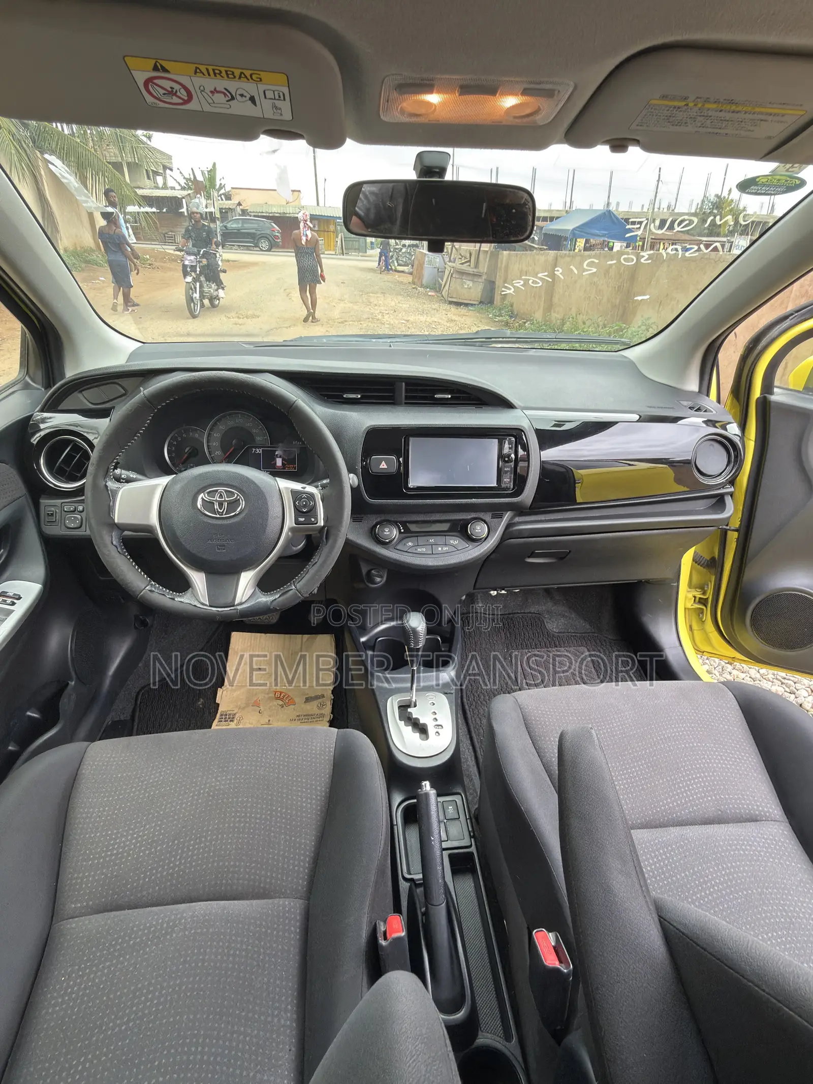 Toyota Vitz 1.3 FWD 5dr 2015 Yellow