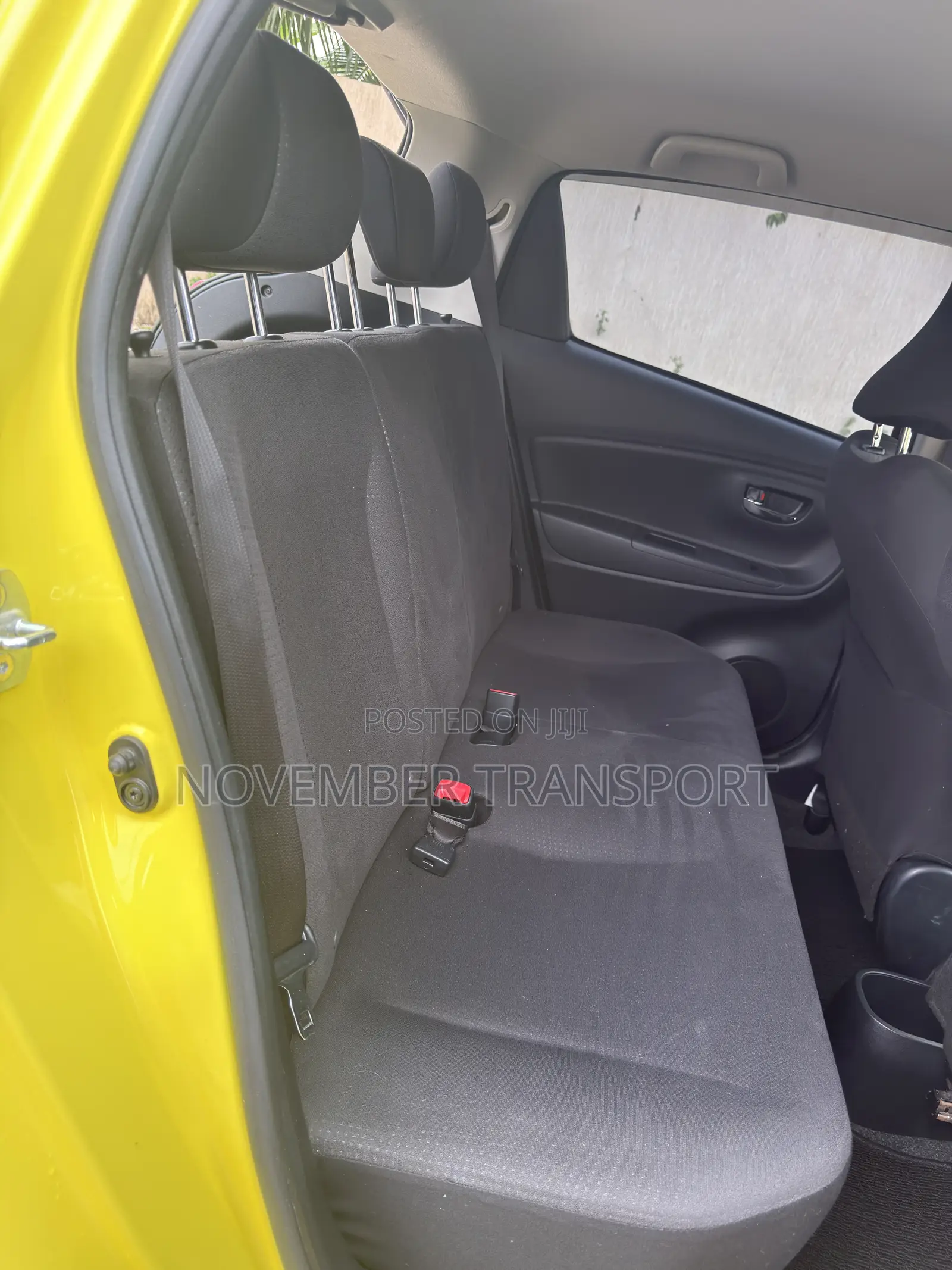 Toyota Vitz 1.3 FWD 5dr 2015 Yellow