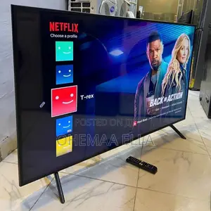 Samsung 55-Inch AU-7000 Smart TV |
Crystal UHD
