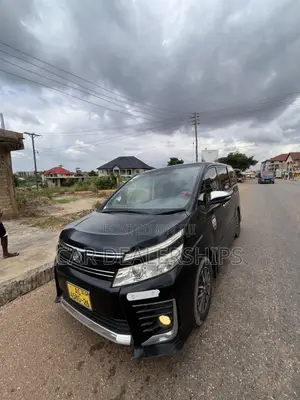 Toyota Voxy 2015 Black