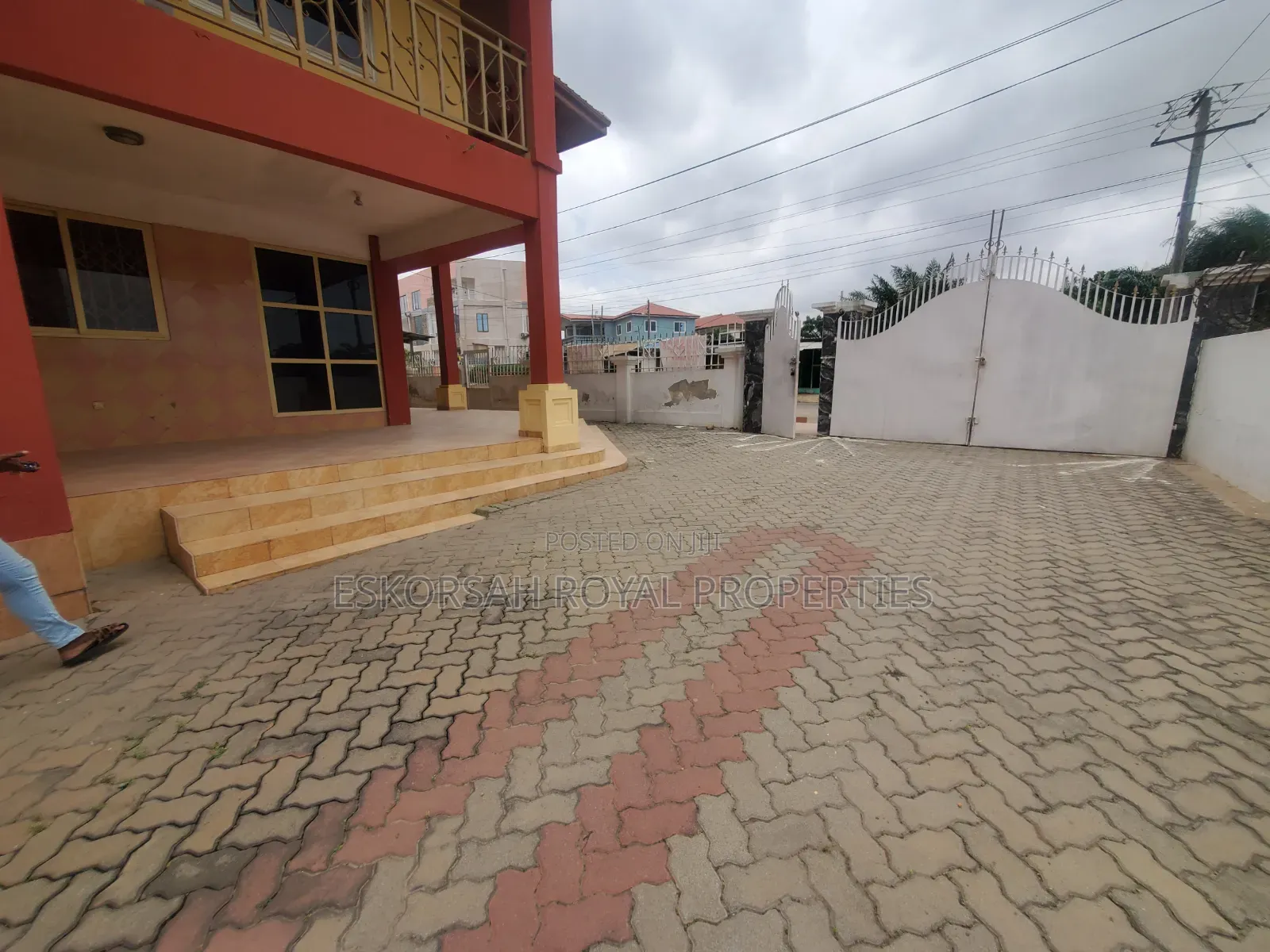 5bdrm House in East Legon American for rent