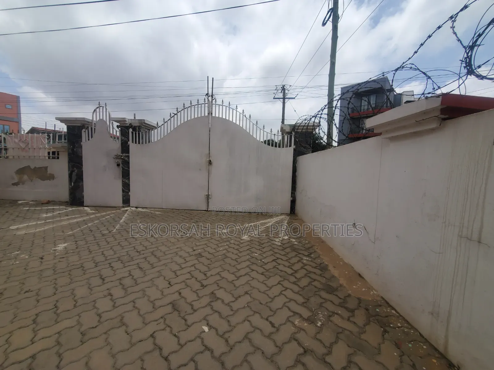 5bdrm House in East Legon American for rent