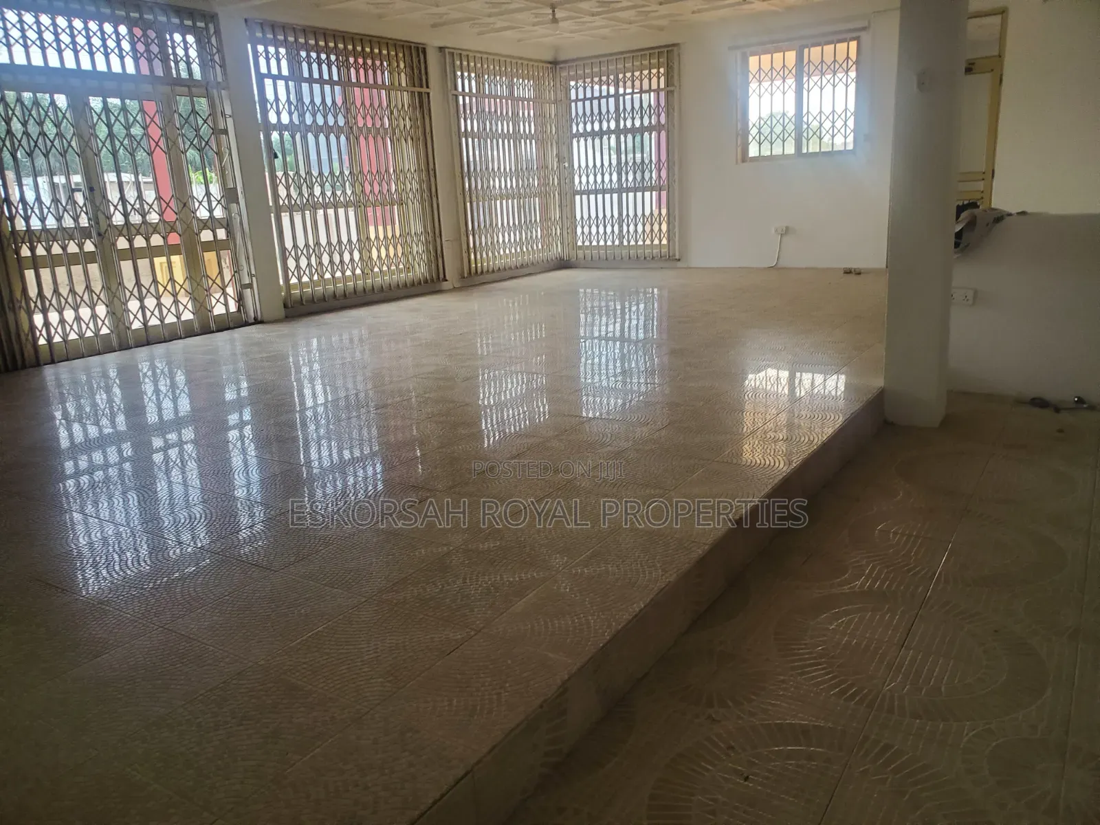 5bdrm House in East Legon American for rent