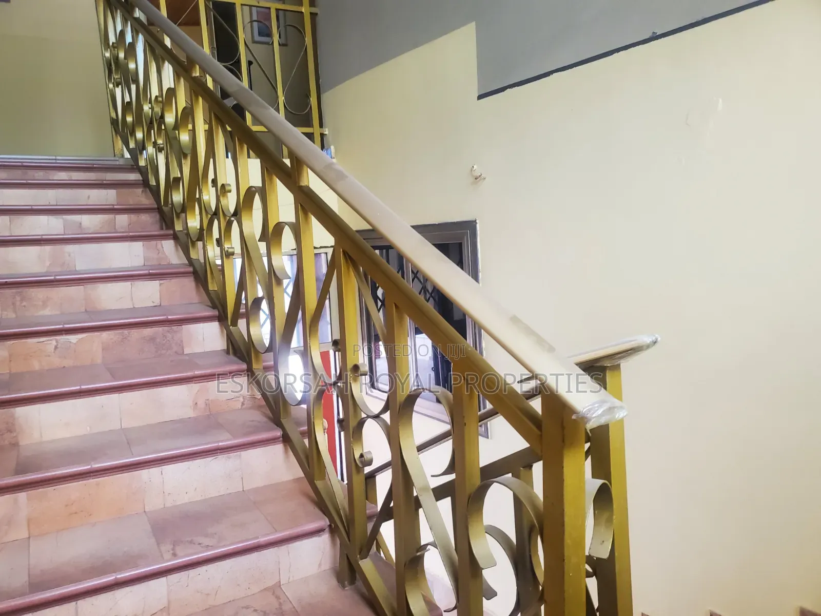 5bdrm House in East Legon American for rent