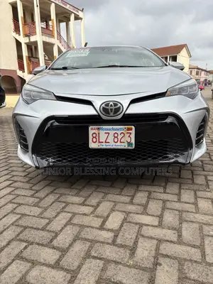 Toyota Corolla SE 4dr Sedan (1.8L 4cyl CVT) 2017 Silver