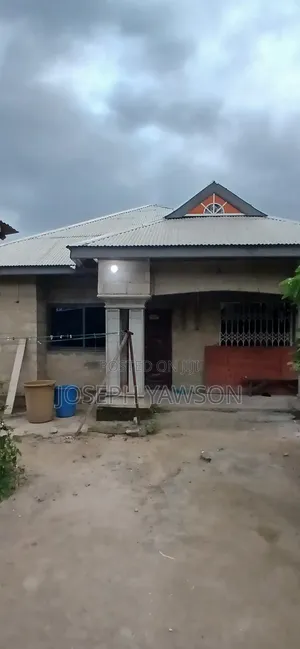 4bdrm House in Asokore Mampong Municipal for sale