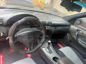 Mercedes-Benz C230 2008 Black
