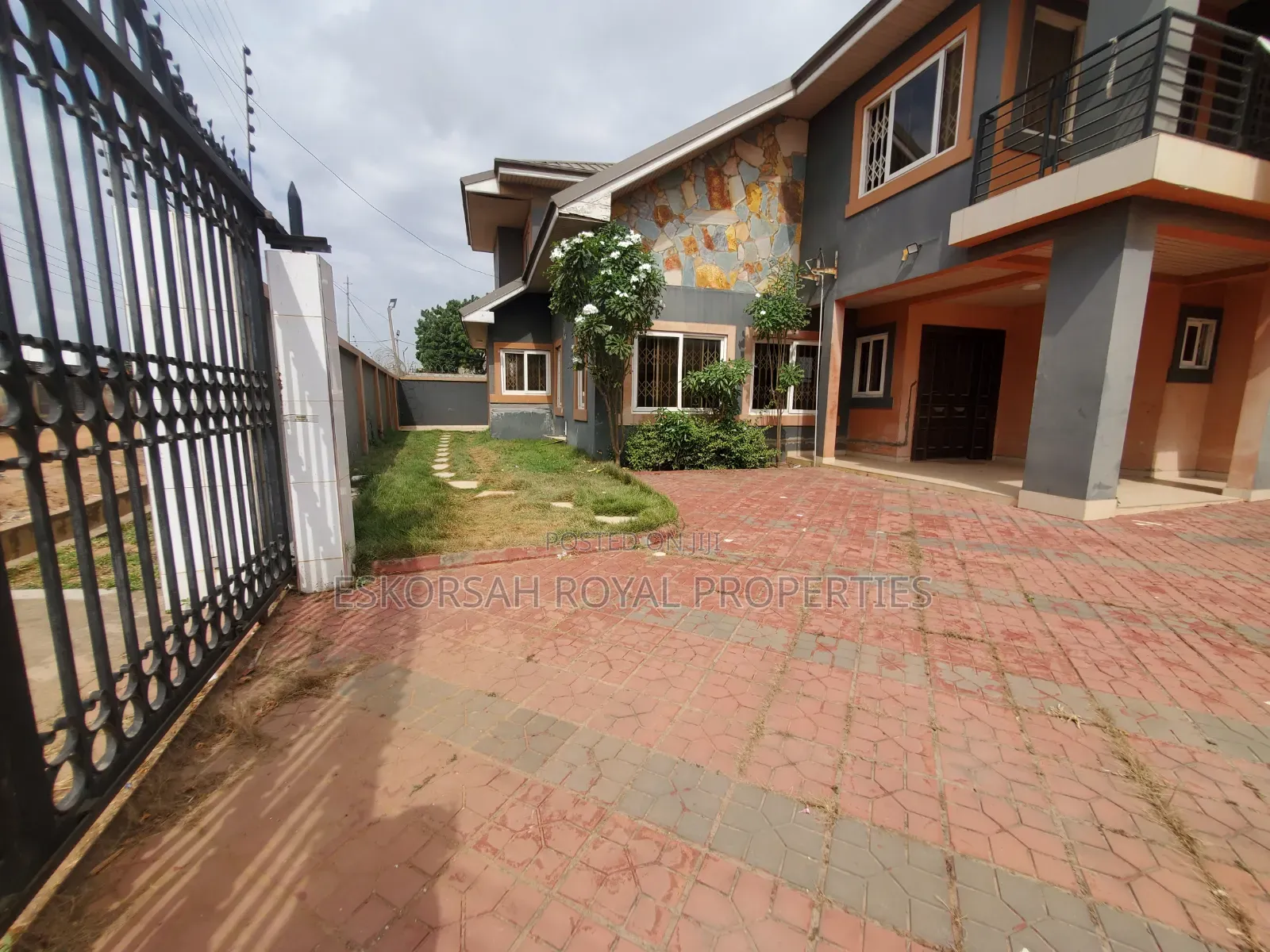 4bdrm House in East Legon, Ability for rent