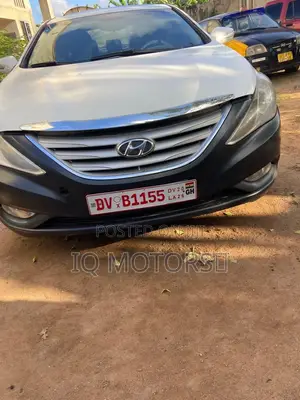 Hyundai Sonata SE 4dr Sedan (2.0L 4cyl Turbo 6A) 2014 White