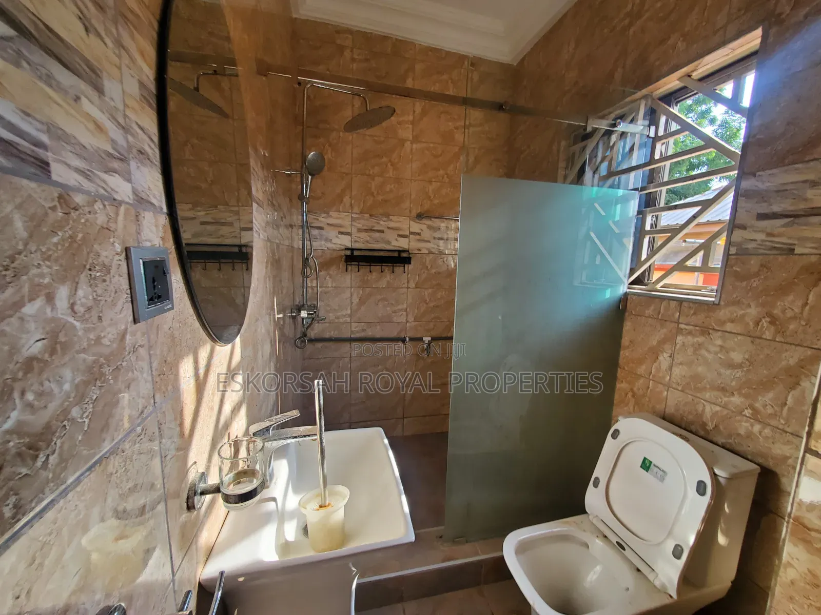 3bdrm House in Lakeside for rent