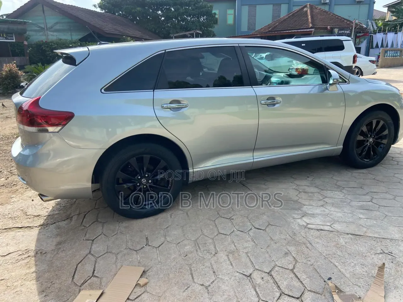 Toyota Venza XLE 4dr Wagon (2.7L 4cyl 6A) 2015 Silver