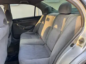 Honda Civic 2004 Silver