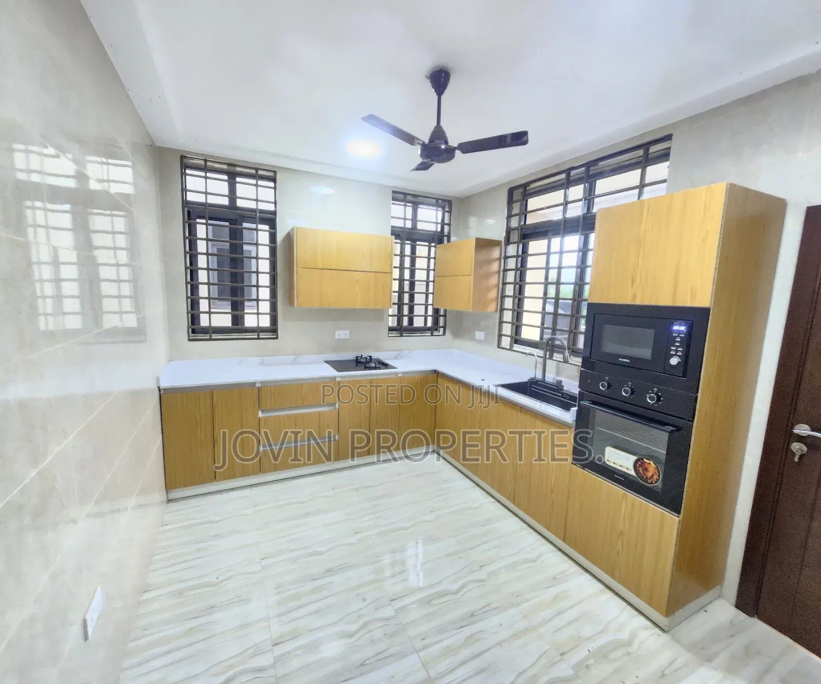 4bdrm House in Jovin Properties, Valley View Area for rent