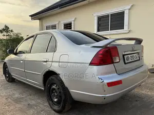 Honda Civic 2004 Silver