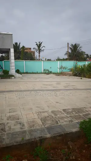 3bdrm House in Sefdard Properties, Amasaman for sale