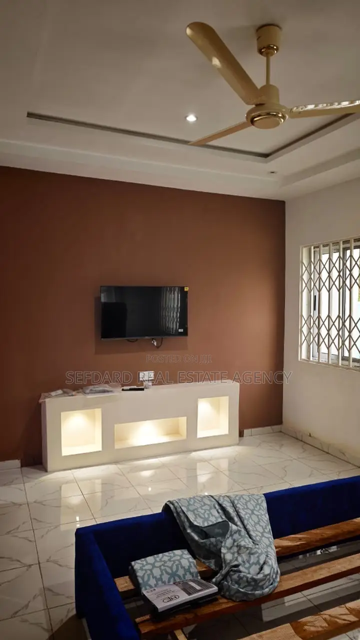 3bdrm House in Sefdard Properties, Amasaman for sale