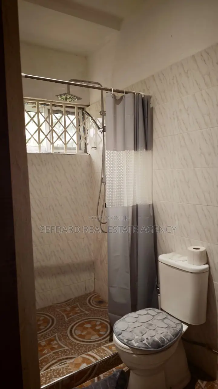 3bdrm House in Sefdard Properties, Amasaman for sale