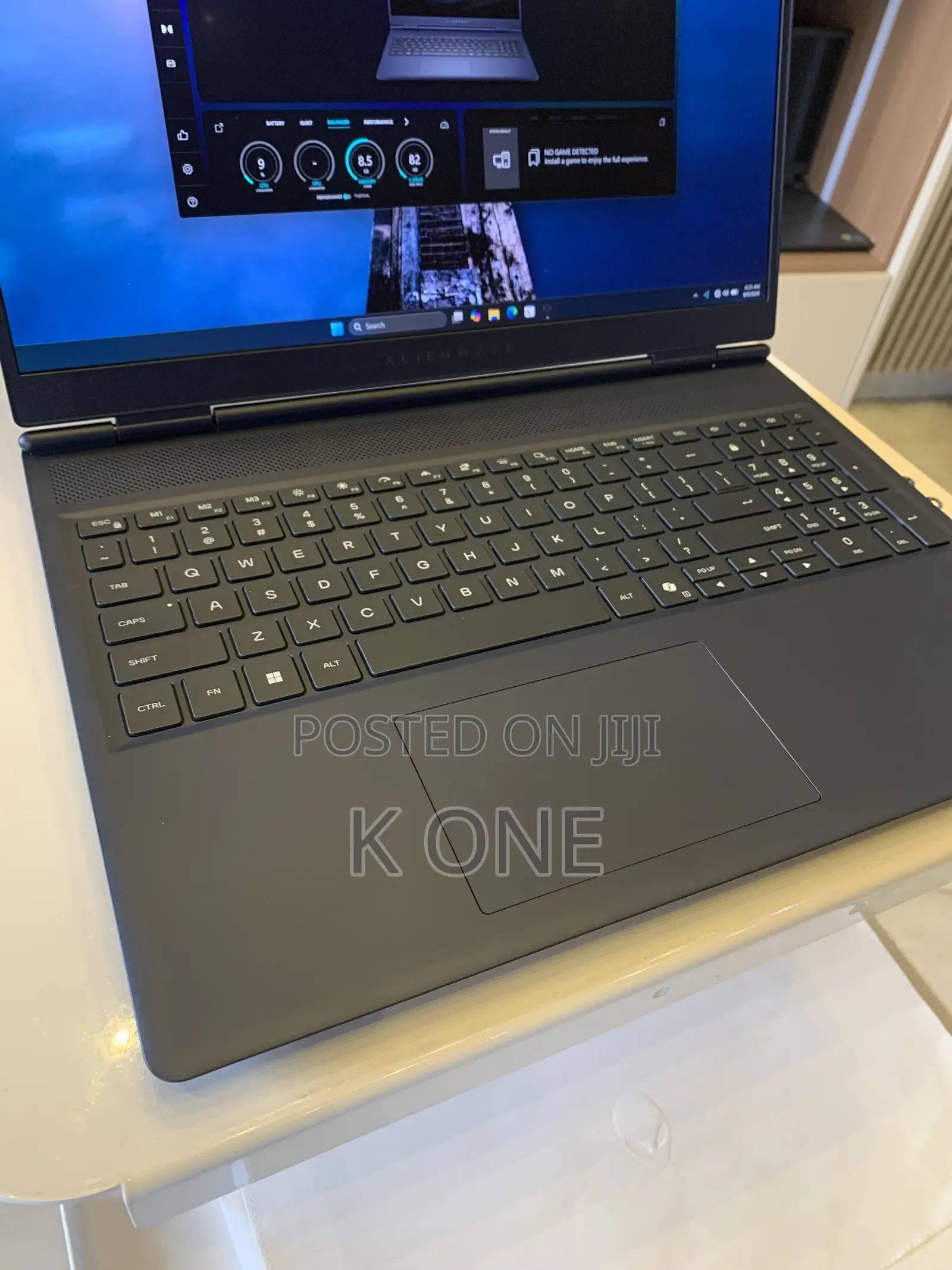 New Laptop Dell 16GB Intel SSD 1T
