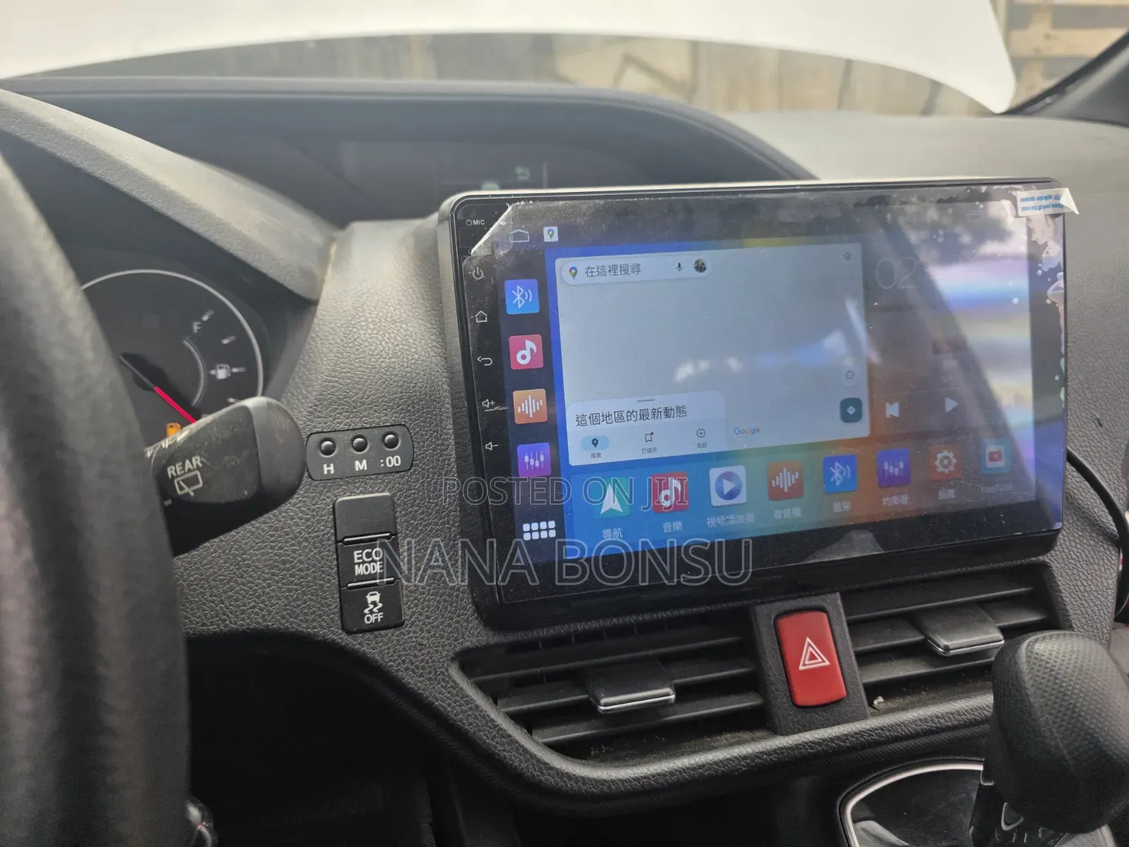 Toyota Voxy 2018 Silver