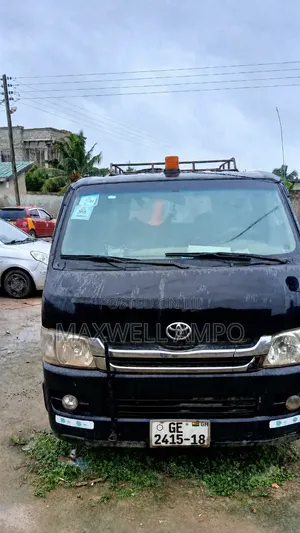 Toyota HiAce 2012 Black