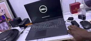 Laptop Dell Latitude 3410 8GB Intel Core i5 SSHD+SSD 256GB