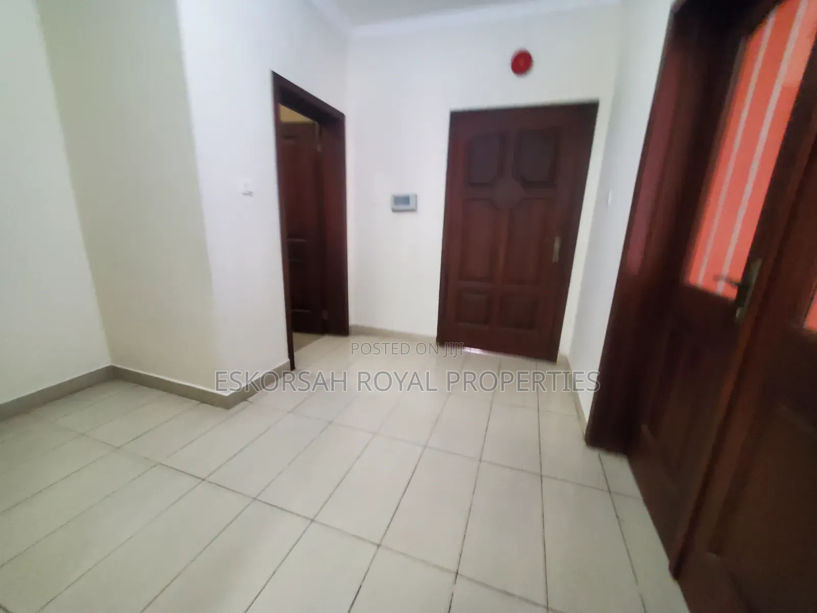 Furnished 3bdrm Apartment in Airport Residential for rent