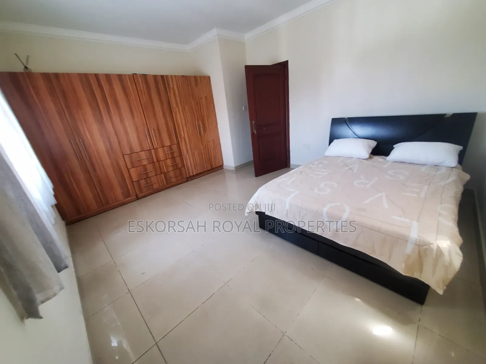 Furnished 3bdrm Apartment in Airport Residential for rent
