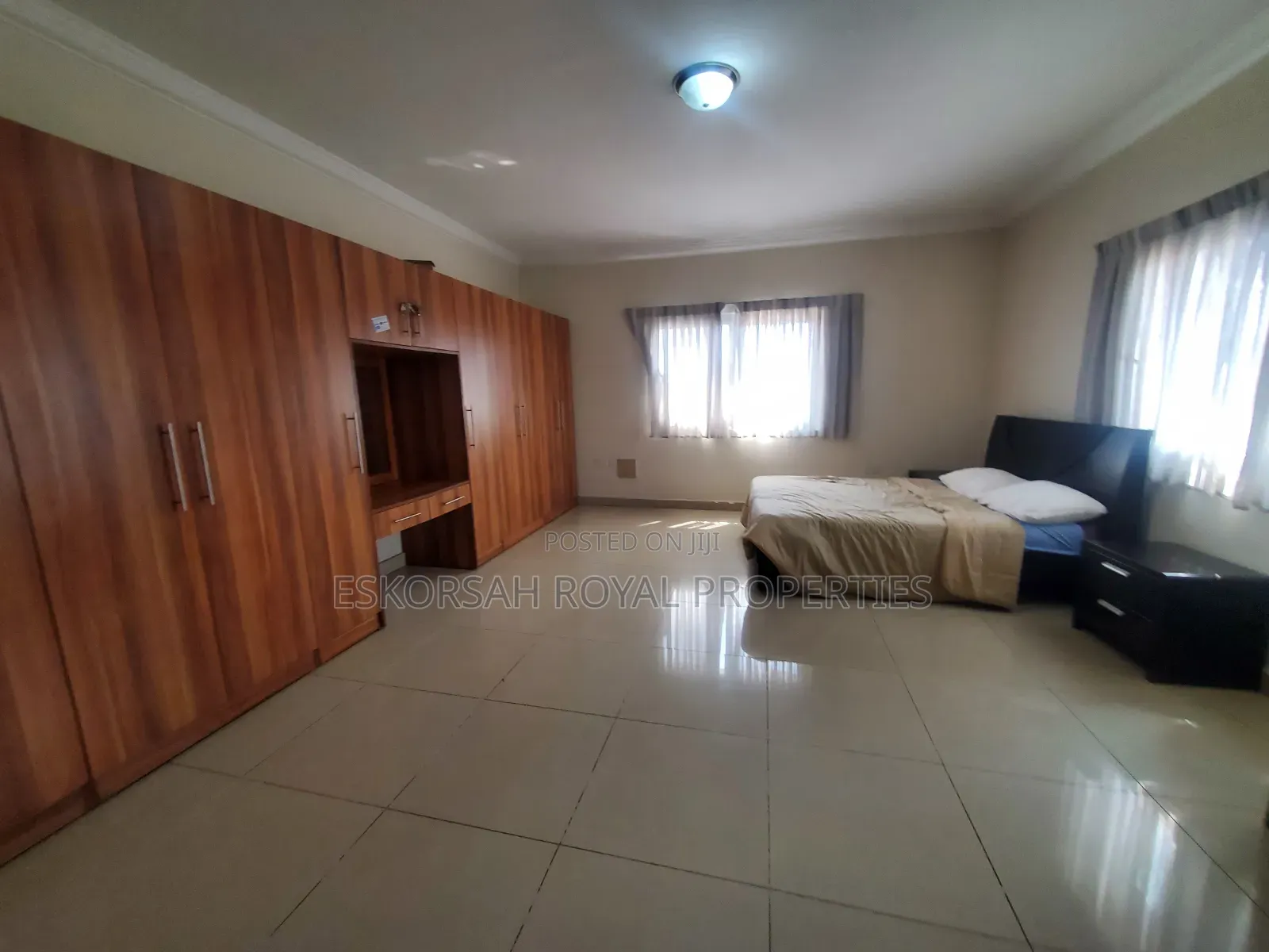 Furnished 3bdrm Apartment in Airport Residential for rent