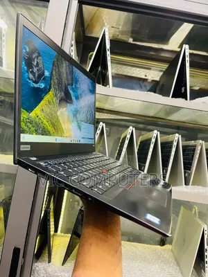 Laptop Lenovo ThinkPad T490s 8GB Intel Core i7 SSD 512GB