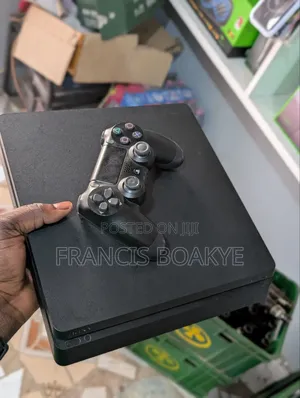 PLAYSTATION 4 With Games