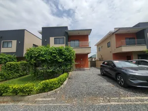 4bdrm House in Oyarifa, Ghana Flag for sale