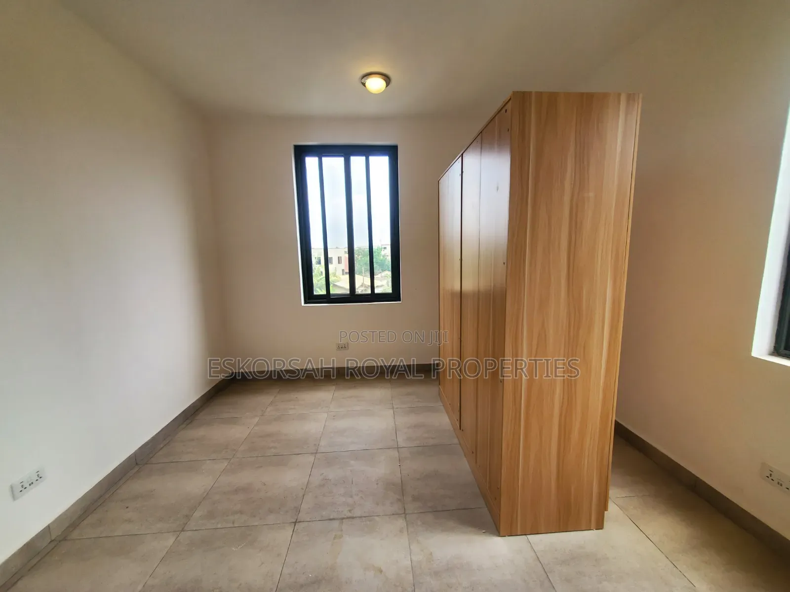 4bdrm House in Oyarifa, Ghana Flag for sale