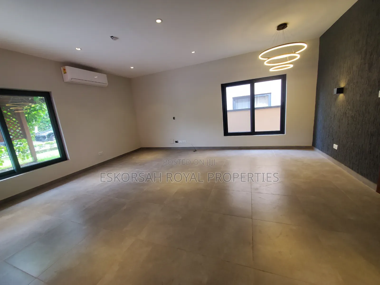 4bdrm House in Oyarifa, Ghana Flag for sale