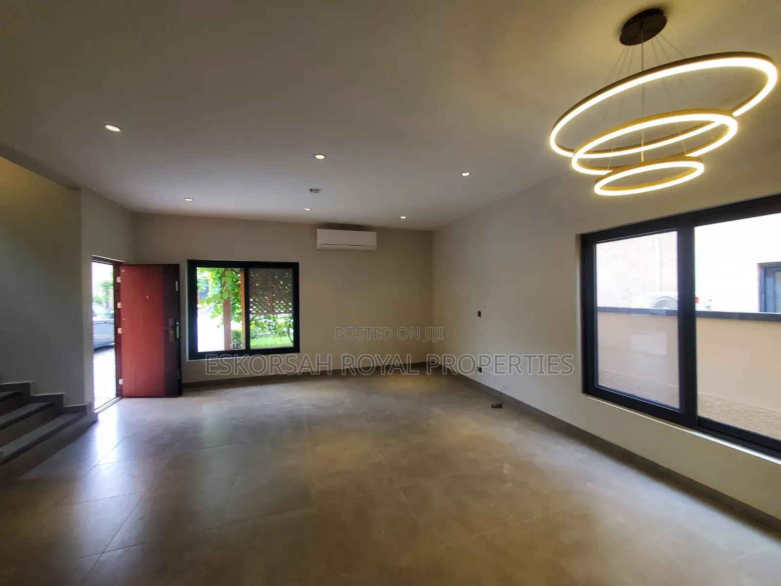 4bdrm House in Oyarifa, Ghana Flag for sale