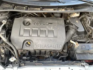 Toyota Corolla 2011 Silver